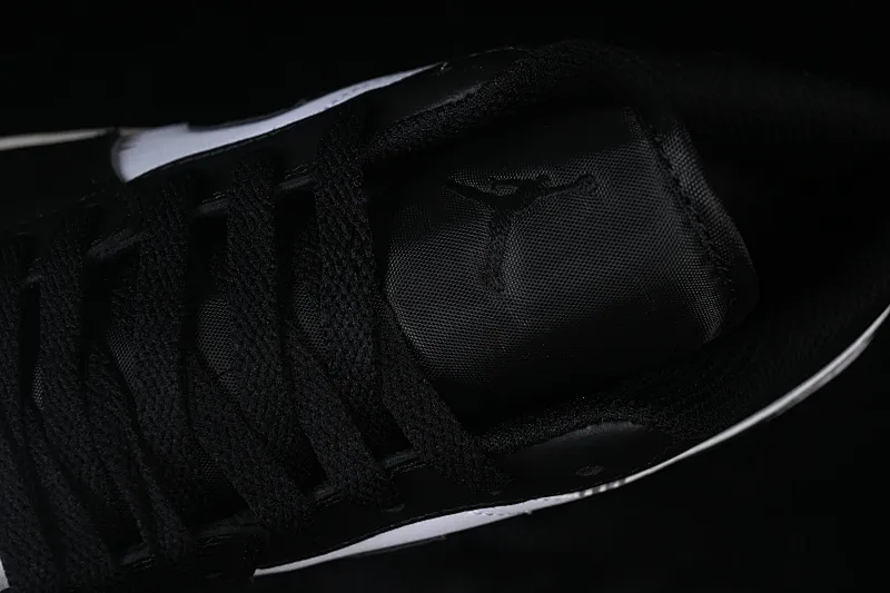 All Categories Air Jordan Jordan Series Basketball Shoes Air Jordan 1 Low Air Jordan 1 Low AJ1 Joe 1 Year of the Horse Limited Low-State Cultural Casual Shoes 553558-040